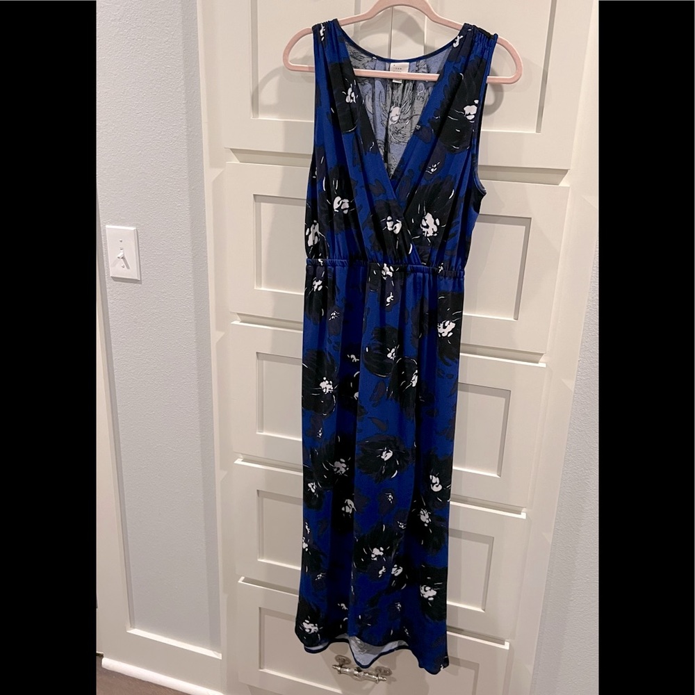 A•new day sleeveless maxi dress medium